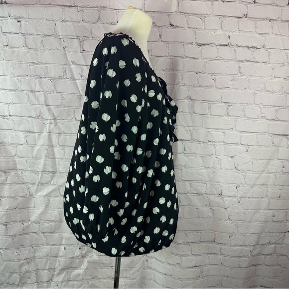 Lane Bryant abstract polka dot Patterned Blouse 3X ruffles coquette flowy - Picture 3 of 6